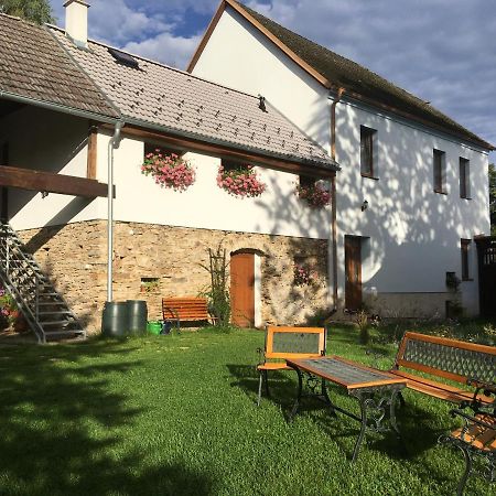 Apartman Na Vrsku Klenovice  Exterior photo