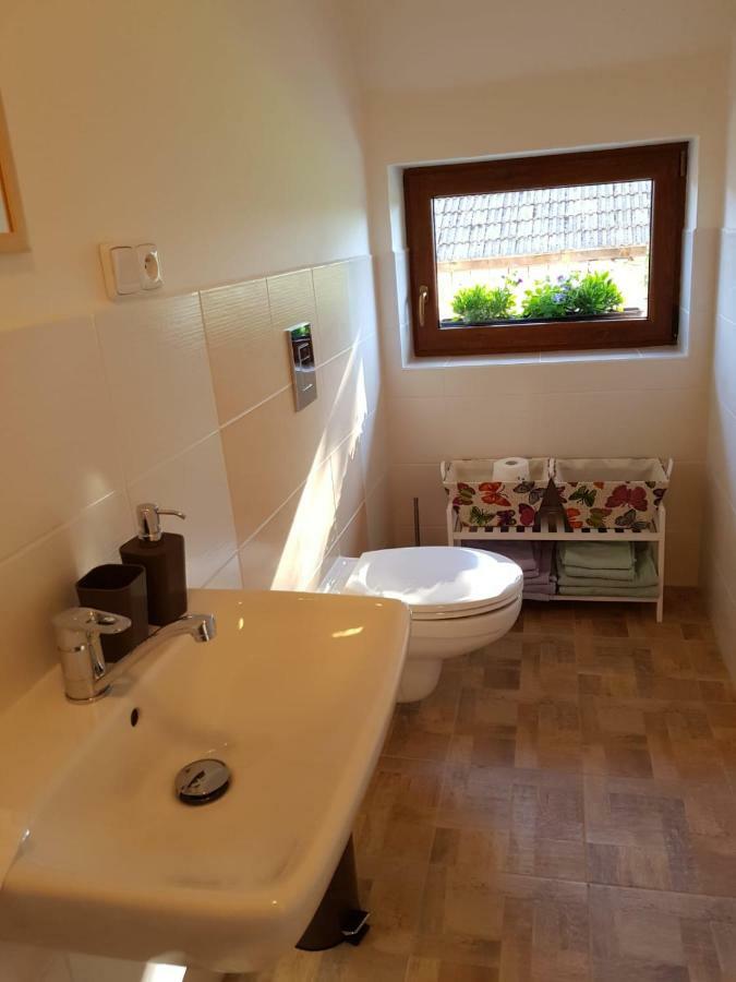Apartman Na Vrsku Klenovice  Exterior photo